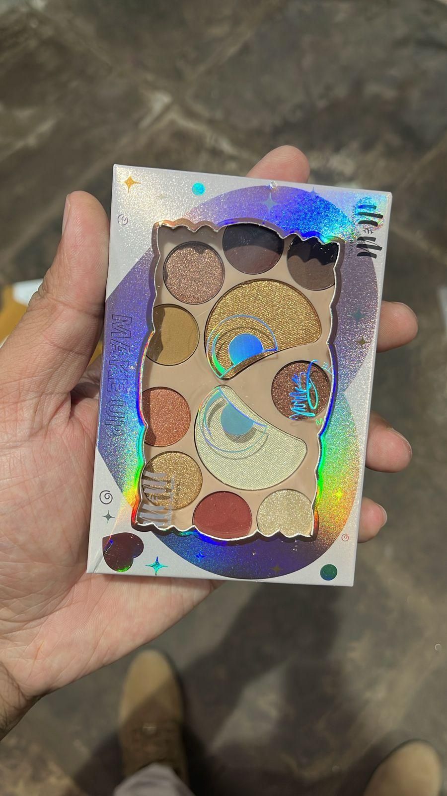 11-Shade Shimmer & Glitter Eyeshadow Palette